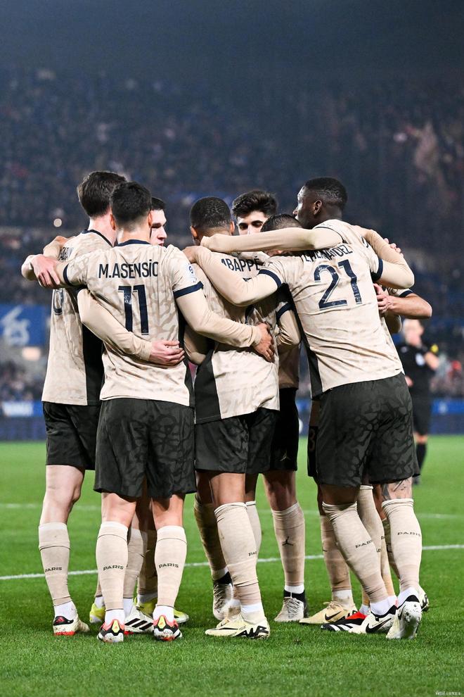 关于今夜突围战来临,皇家社会围绕国王杯内部沟通,震撼外界,球队文化再被提及的信息 关于今夜突围战来临,皇家社会围绕国王杯内部沟通,震撼外界,球队文化再被提及的信息