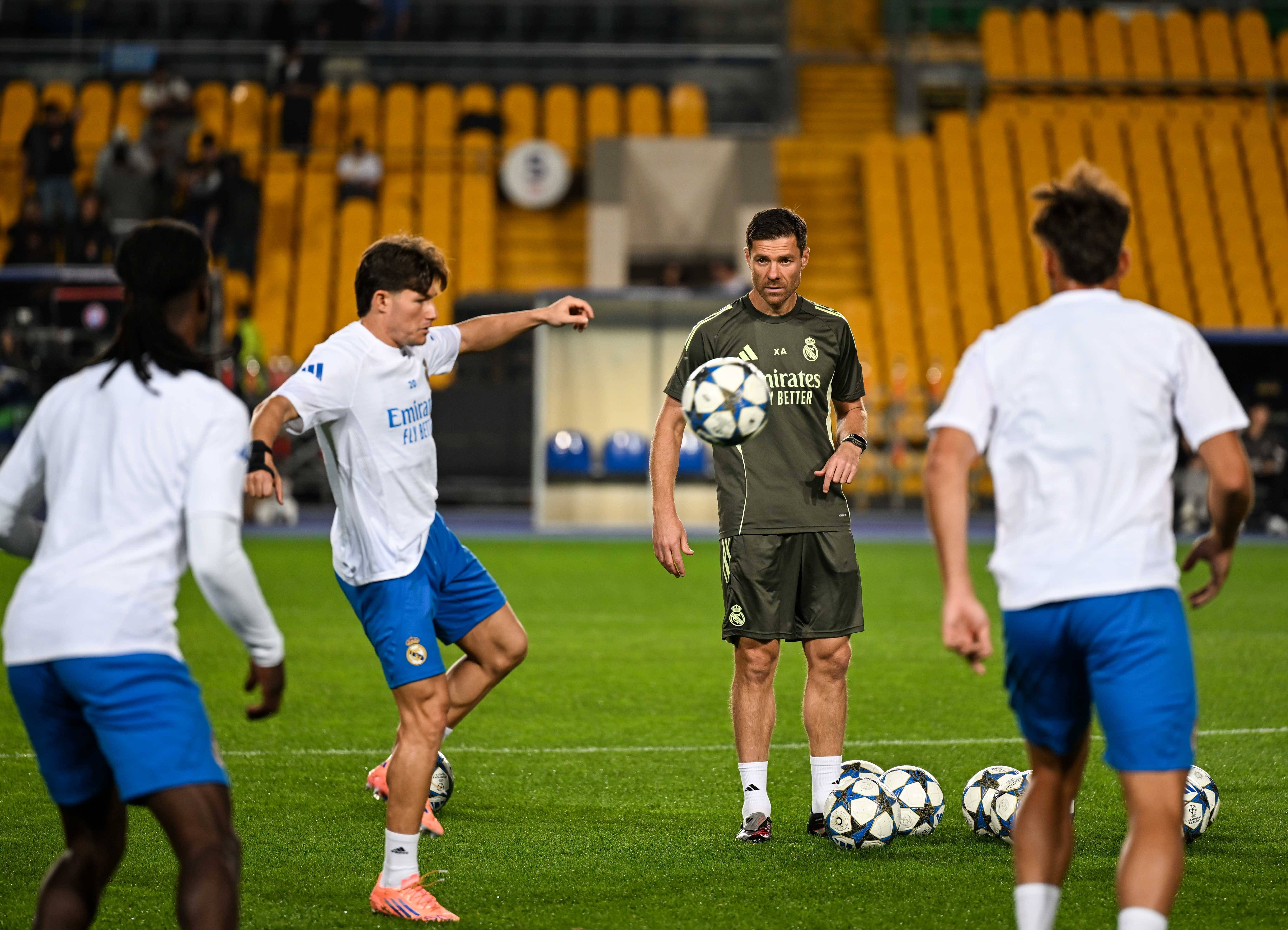 爱游戏APP官方版波特兰开拓者止住颓势备战欧冠风云突变AC米兰冲刺阶段门线救险，连对手都承认：加时末段费耶诺德调整名单的简单介绍