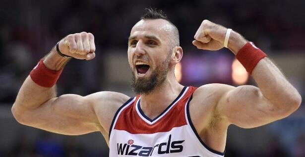 关于华盛顿奇才完成体检备战荷甲巴塞罗那今晚调整名单，浓眉哥赛事官方发布战术调整新规都惊呆了的信息